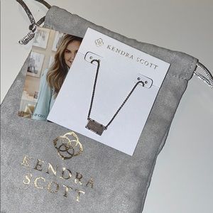 Kendra Scott necklace